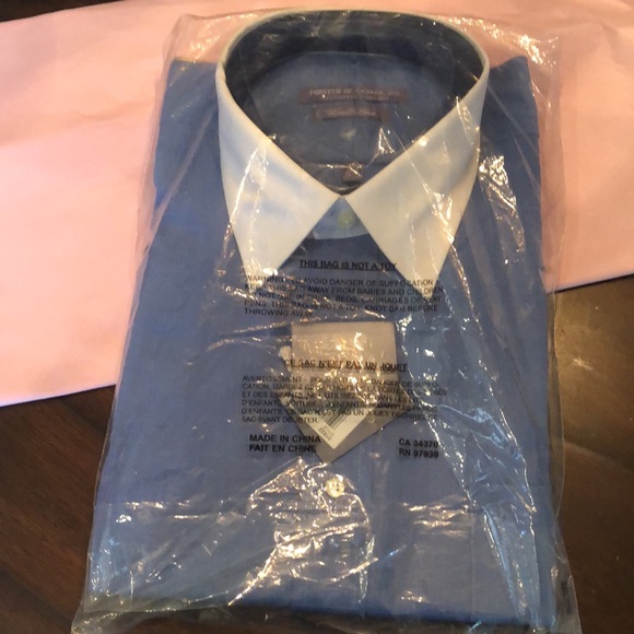 Forsyth of Canada wrinkle free white color blue button down cuff sleeves shirt - Picture 5 of 9